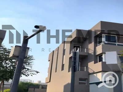 تاون هاوس 4 غرف نوم للبيع في الشيخ زايد، الجيزة - IMG-20250528-WA0012. jpg
