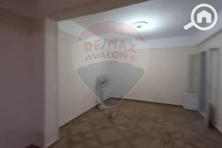 3 Bedroom Flat for Sale in Saba Pasha, Alexandria - 1. jpg