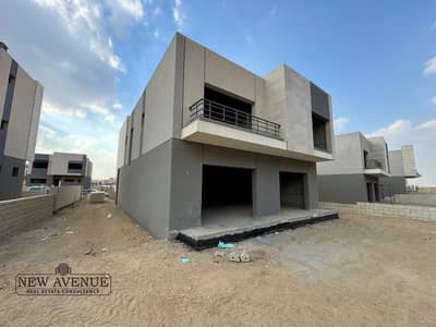 5 Bedroom Villa for Sale in Mostakbal City, Cairo - WhatsApp Image 2025-05-20 at 12.43. 06 AM (2). jpg