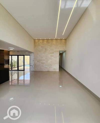 3 Bedroom Flat for Sale in 6th of October, Giza - IMG-20250211-WA0088. jpg