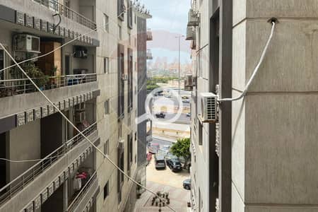 شقة 3 غرف نوم للايجار في سموحة، الإسكندرية - 1. jpg