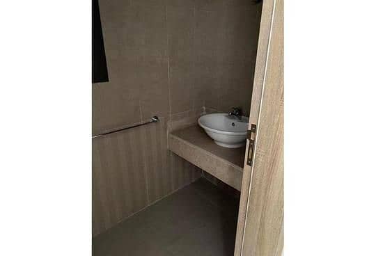 6 51e4e97a-df26-11ef-b921-ce7a413a7ff7-f6a29d1c-1c66-4a70-a2e5-bc7c8a43f7d4. png