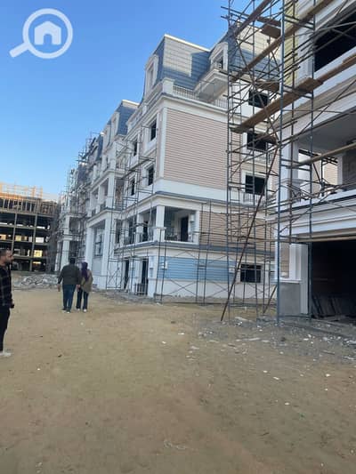 3 Bedroom Flat for Sale in 6th of October, Giza - a0dff42e-04f3-4363-ae1e-4607f27b7553. jpg