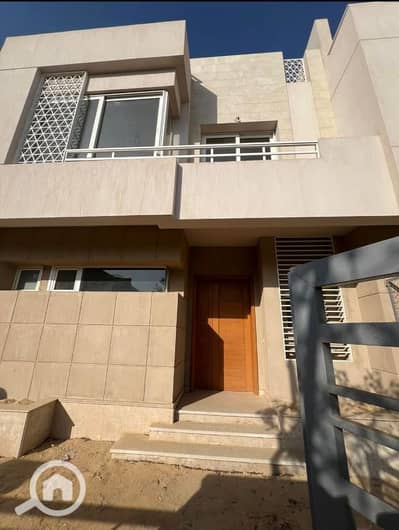 4 Bedroom Twin House for Sale in Sheikh Zayed, Giza - 463250900_2634550580081463_65606002327479719_n. jpg