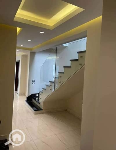 4 Bedroom Villa for Sale in New Cairo, Cairo - صورة واتساب بتاريخ 1446-11-29 في 14.44. 05_f47affb7. jpg