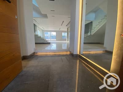 5 Bedroom Villa for Sale in 6th of October, Giza - nnnnnj. jpg
