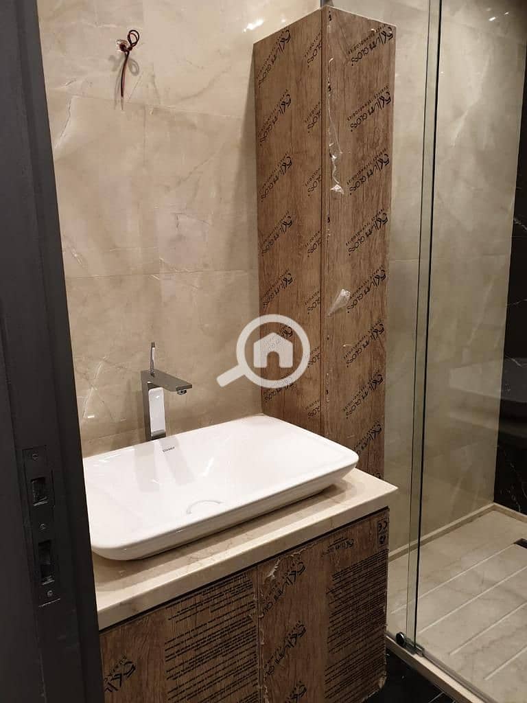 13 bd207ff2-08dd-4fa9-83ba-adabb2999b83. jpg