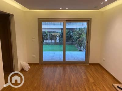 3 Bedroom Flat for Sale in New Cairo, Cairo - Apartment for sale 195m with garden READY TO MOVE in Galleria, Fifth Settlement