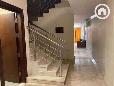 3 Bedroom Twin House for Rent in North Coast, Matruh - فيلا ٣غرف مكيفه بالكامل مطله علي المسبح