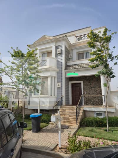 5 Bedroom Villa for Sale in 6th of October, Giza - WhatsApp Image 2025-05-19 at 00.46. 38_9b92274d. jpg