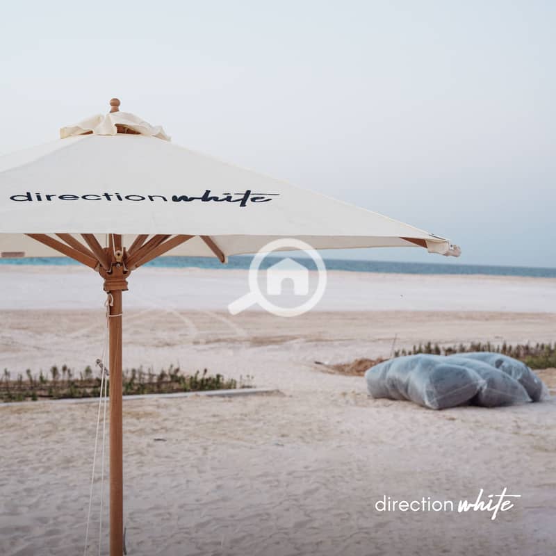 3 Arabella_Direction white post-3. jpg