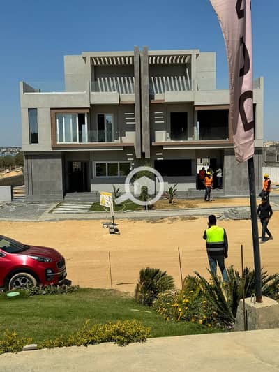 توين هاوس 5 غرف نوم للبيع في الشيخ زايد، الجيزة - WhatsApp Image 2025-05-27 at 11.48. 45_a6d04c37. jpg