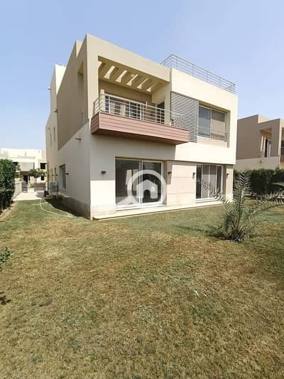 فیلا 5 غرف نوم للبيع في 6 أكتوبر، الجيزة - IMG-20241217-WA0086. jpg
