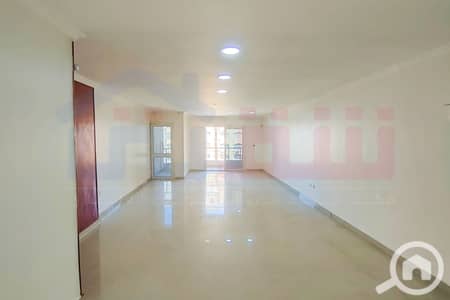3 Bedroom Flat for Sale in Sporting, Alexandria - WhatsApp Image 2025-05-28 at 3.59. 18 PM. jpg