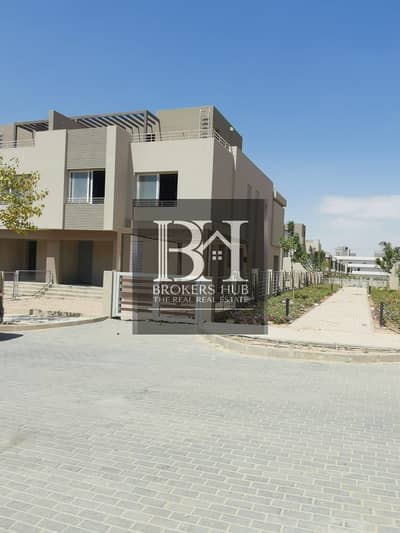 توين هاوس 3 غرف نوم للبيع في الشيخ زايد، الجيزة - IMG-20250601-WA0118. jpg
