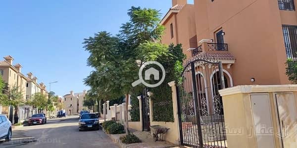 شقة 3 غرف نوم للايجار في 6 أكتوبر، الجيزة - نيوم-أكتوبر-1. jpg