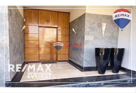 6 Bedroom Villa for Sale in Sheikh Zayed, Giza - 9154779e2eb1cec05f7166c6efa9b0da30f4b904. jpg 6 Bedroom Villa for Sale in Sheikh Zayed, Giza - 9154779e2eb1cec05f7166c6efa9b0da30f4b904. jpg