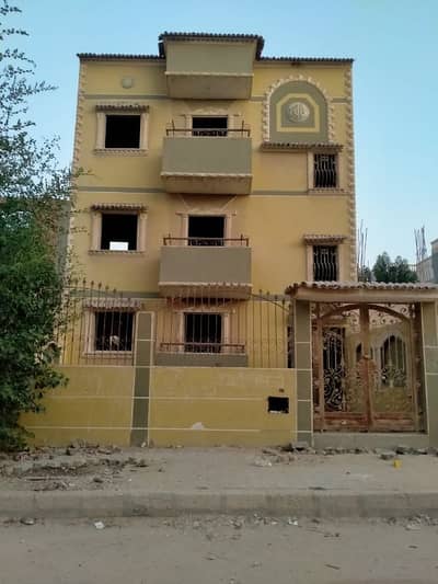 أرض سكنية  للبيع في حدائق اكتوبر، الجيزة - منزل للبيع بحدائق اكتوبر