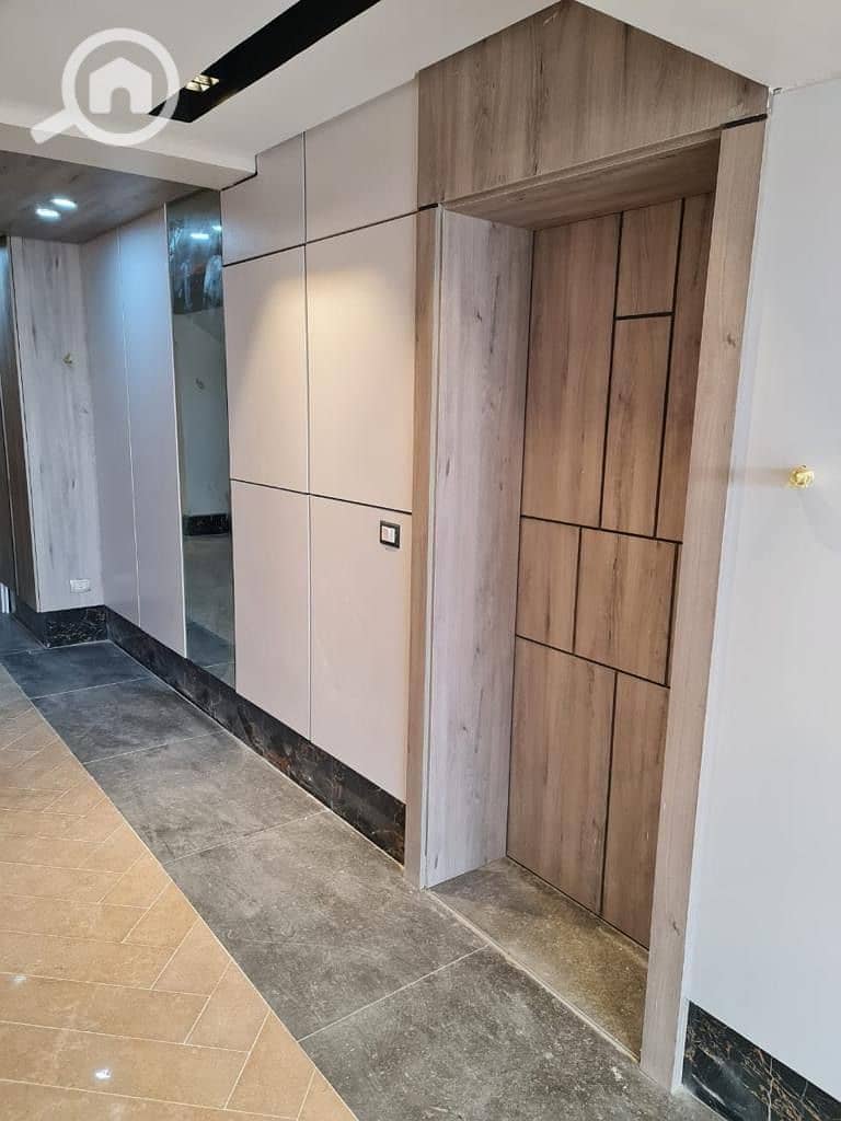 13 353dea63-f314-40f9-b036-975101d8c722. jpg