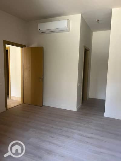 3 Bedroom Flat for Sale in Sheikh Zayed, Giza - IMG-20241005-WA0058. jpg
