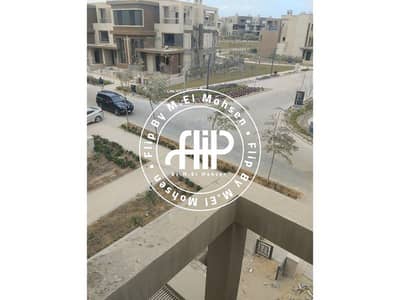 4 Bedroom Twin House for Sale in 6th of October, Giza - IMG-20250206-WA0055. jpg