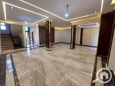 تاون هاوس 4 غرف نوم للايجار في القاهرة الجديدة، القاهرة - IMG-20250603-WA0174. jpg