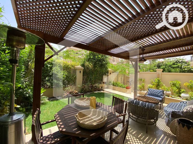 3 Al Patio 6 3. jpg