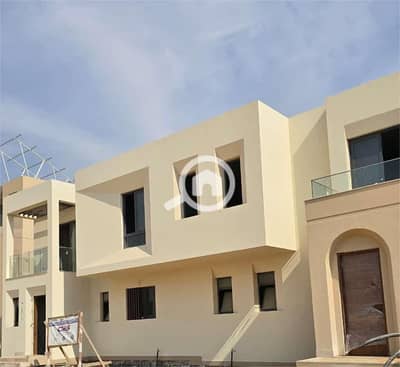 تاون هاوس 4 غرف نوم للبيع في الشيخ زايد، الجيزة - IMG-20250220-WA0477. jpg