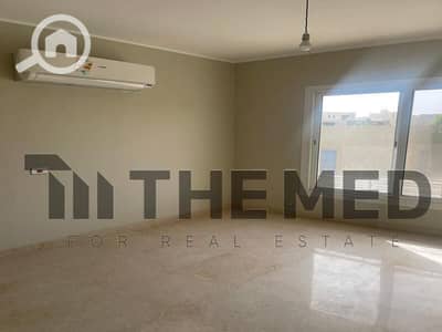 تاون هاوس 5 غرف نوم للبيع في 6 أكتوبر، الجيزة - IMG-20250603-WA0018. jpg