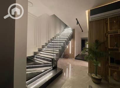 3 Bedroom Villa for Sale in Sheikh Zayed, Giza - 483598054_3676850829280478_6573159761117499454_n. jpg