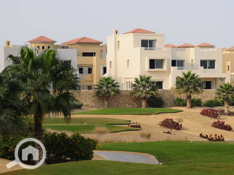 7 golf-view-2jpg-1200x900. jpg