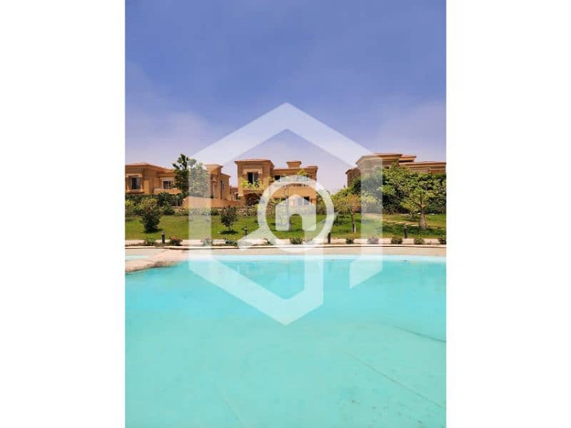 6 Royal Meadows 5. jpg