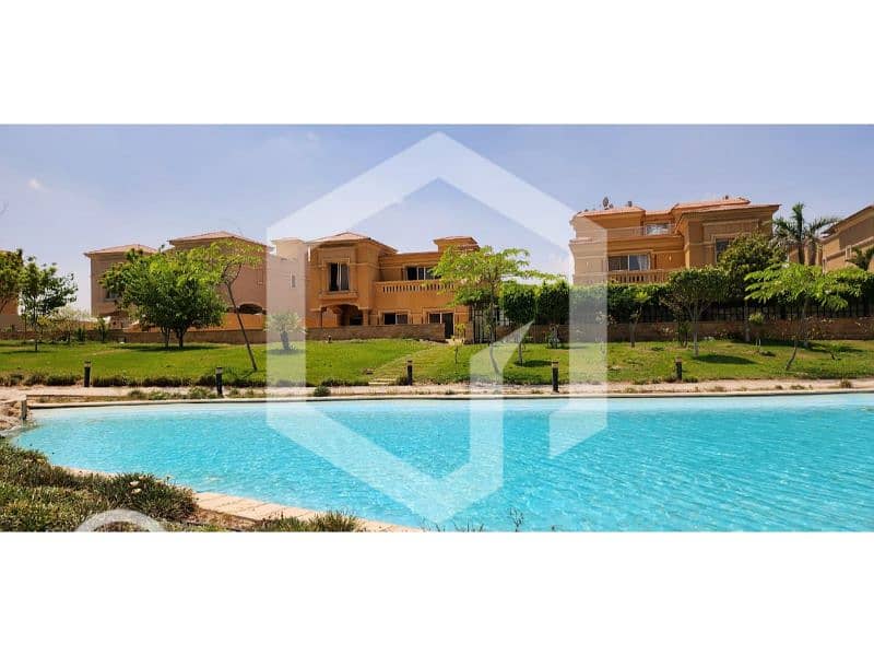 8 Royal Meadows 7. jpg