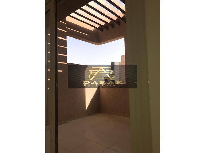3 2d47ddb1-cbce-47db-9391-3bfa76dfcca2. jpg