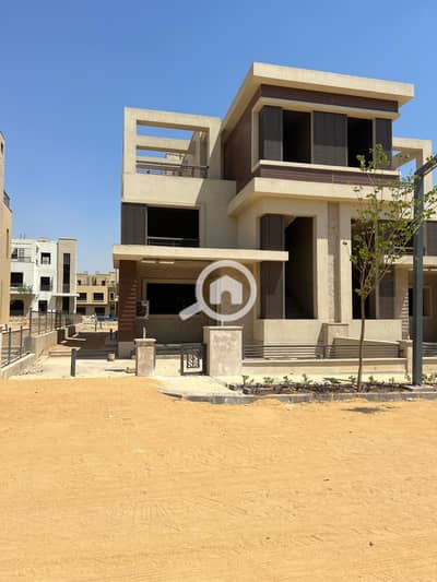 4 Bedroom Twin House for Sale in 6th of October, Giza - IMG-20240827-WA0395. jpg