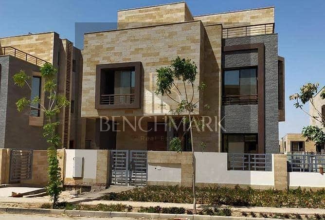 8 تاون تاج2. jpg