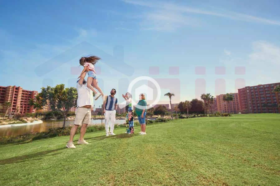 10 Brochure-GolfSS-20. jpg