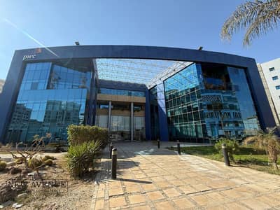 Commercial Building for Rent in New Cairo, Cairo - WhatsApp Image 2025-05-21 at 12.37. 45 PM (2). jpeg