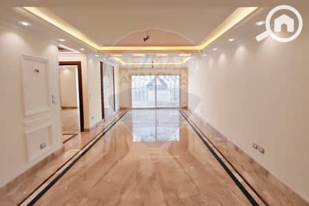 شقة 3 غرف نوم للايجار في سموحة، الإسكندرية - 01. jpg