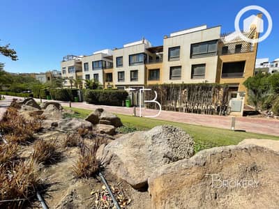 4 Bedroom Townhouse for Sale in Sheikh Zayed, Giza - 1. jpg