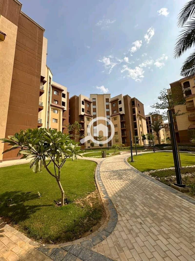 4 WhatsApp Image 2023-11-27 at 13.43. 50_cf39aff7 - Copy. jpg