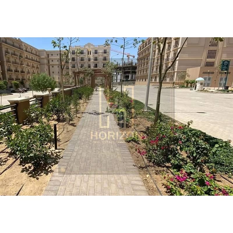 7 Road in Hyde park new cairo. jpg