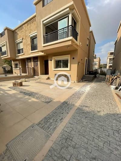 3 Bedroom Villa for Sale in Madinaty, Cairo - 0 (2). jpg