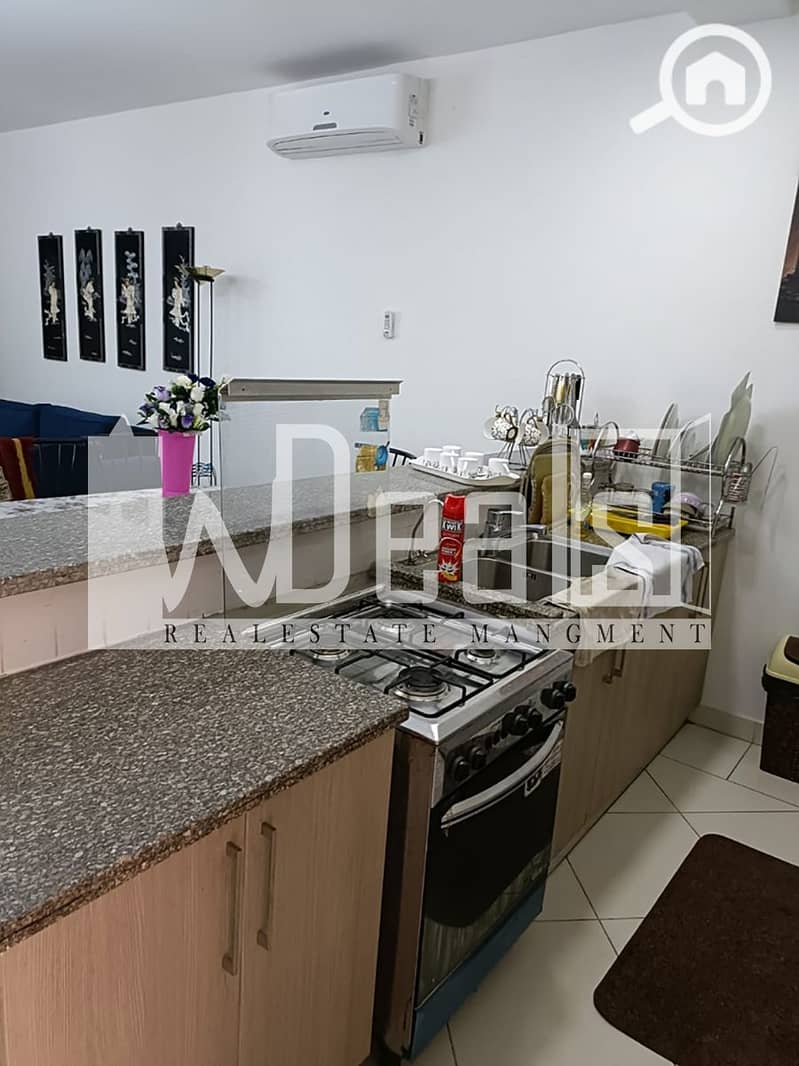 6 02ecf8f3-fa03-494a-bbac-c26a13868aed. jpg