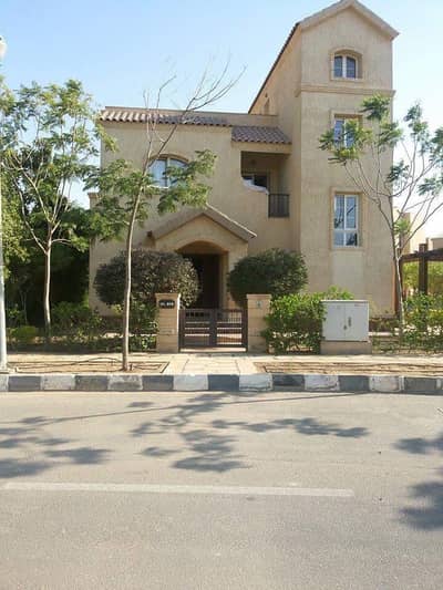 4 Bedroom Villa for Sale in Madinaty, Cairo - Villa x for sale in my city