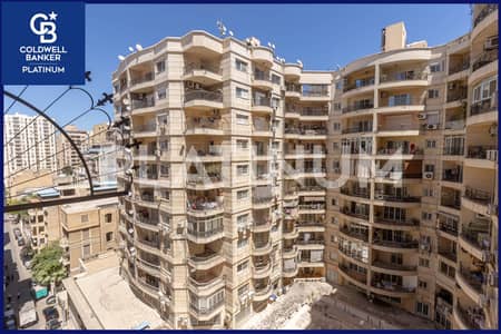 فلیٹ 3 غرف نوم للبيع في سان ستيفانو، الإسكندرية - 1. JPG