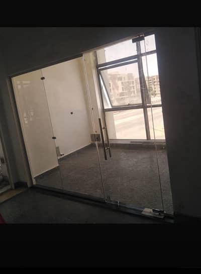 Retail for Sale in Shorouk City, Cairo - Commercial unit for sale at Value Mall in Al-Shurooq