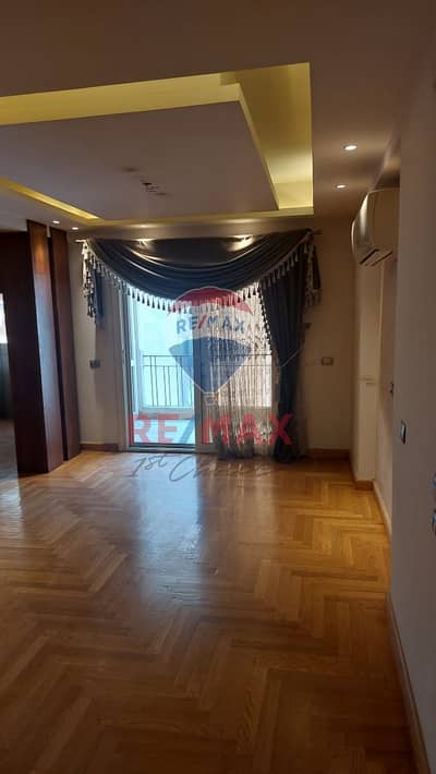 3 Bedroom Apartment for Sale in Zamalek, Cairo - 6f61854f-220e-4747-a629-d84cec6213ff. jpg