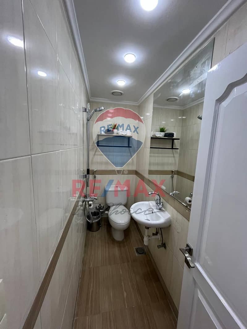 15 7c79f0af-ab00-46a1-9283-f9eb6d381e27. jpg