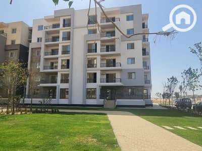 2 Bedroom Apartment for Sale in 6th of October, Giza - 6cb7e4c6-8626-4c87-a85c-19c4666c90c6 (1). jpg